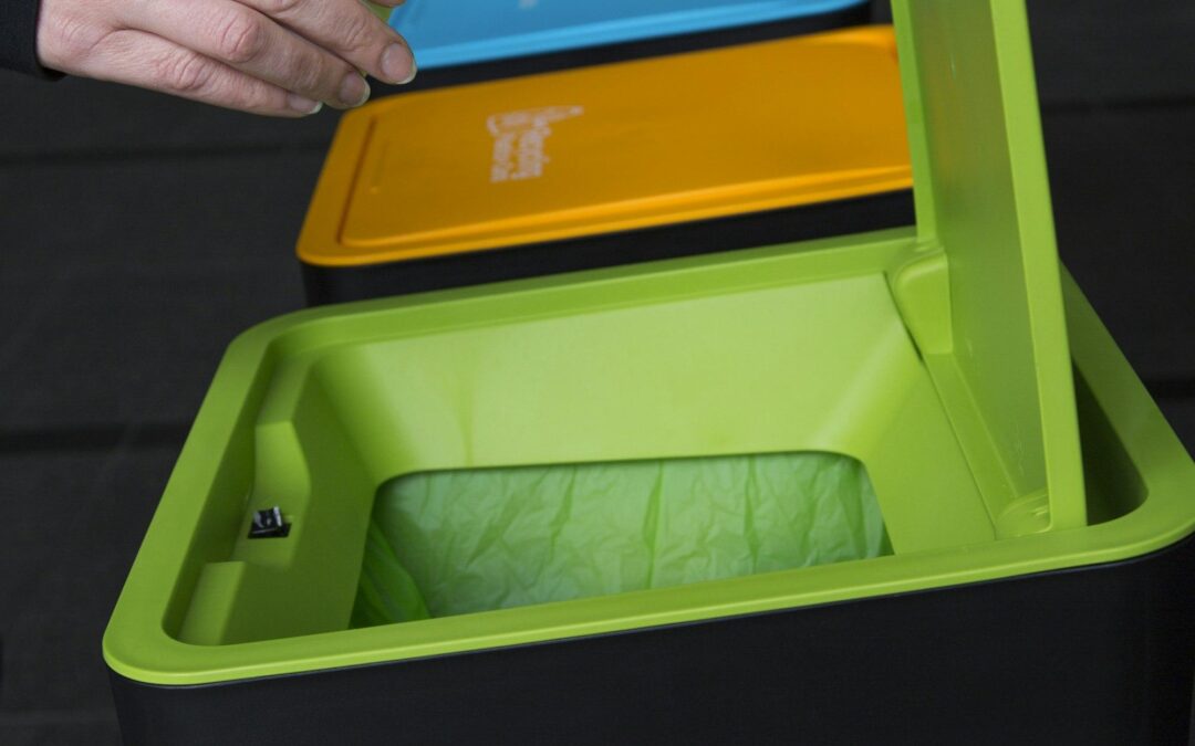 De duurzame opvang van wegwerpbekers