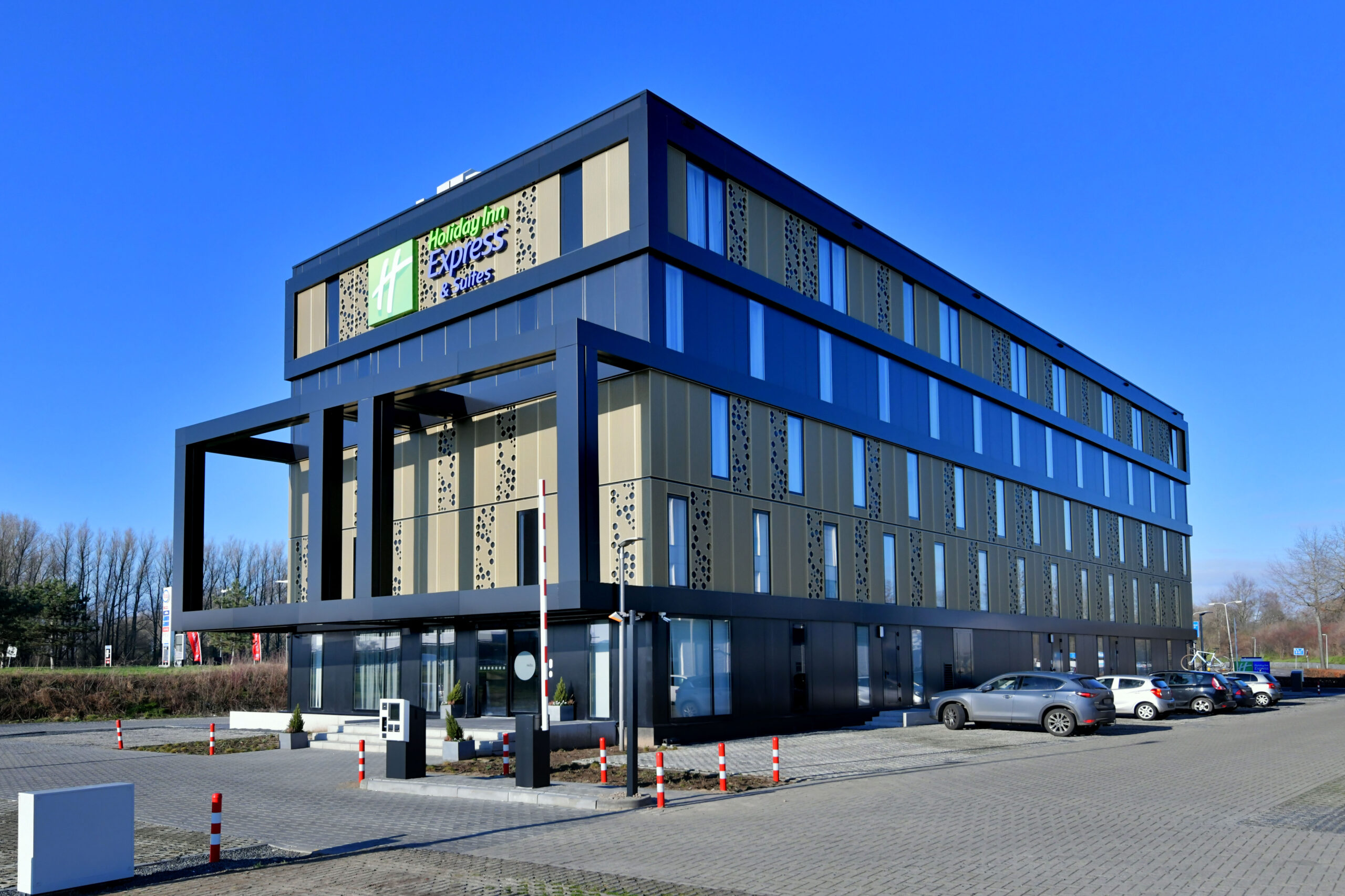 Holiday-Inn-Deventer-1-scaled-1