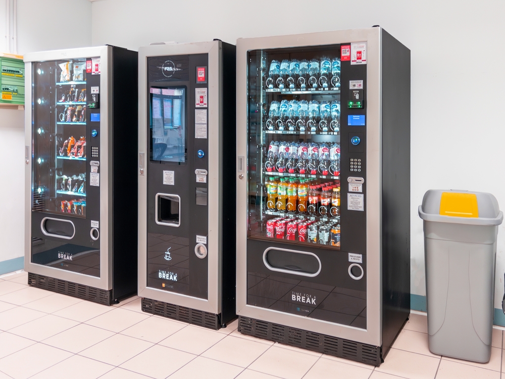 Italy,-,Febbraio,16,,2024:,Automatic,Dispensers,Of,Soft,Drinks,