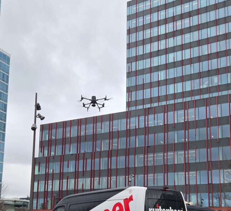 Drone-technologie en data-analyse samen in gebouwbeheer