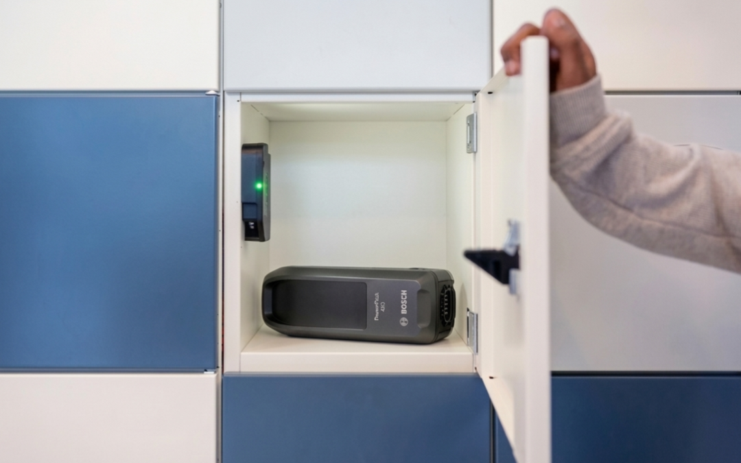 Locker voor brandveilig opslaan en laden van lithium-ion accu’s